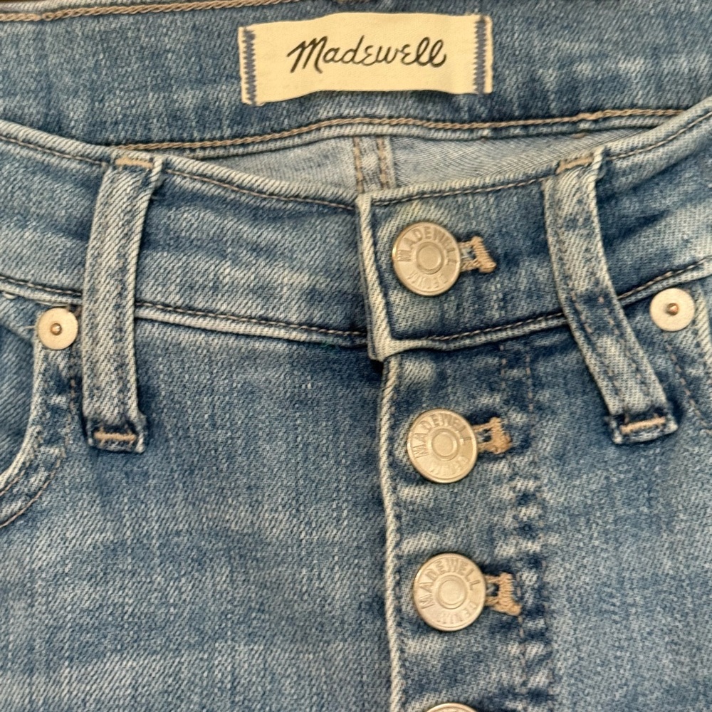 Madewell 9” High Rise skinny crop button fly Blue Jeans with frayed hem